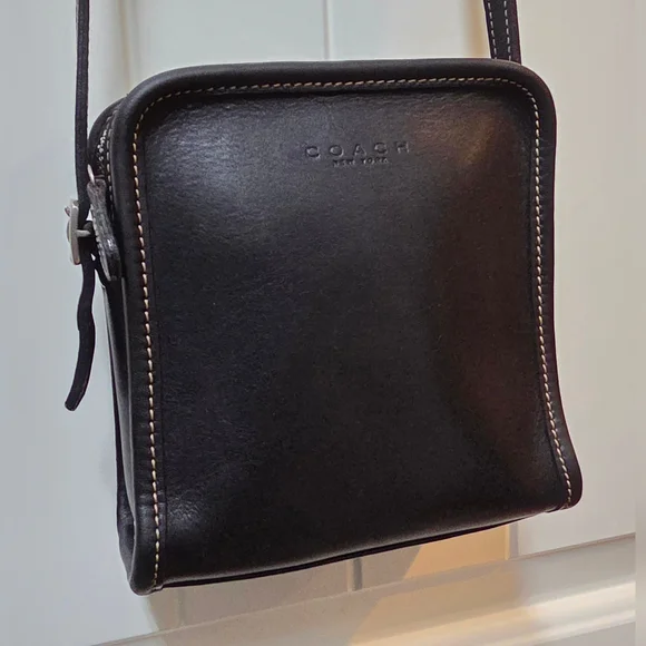 COACH Bellini Leather Crossbody Mini Camera Bag G9D 9139 VINTAGE COLLECTIBLE